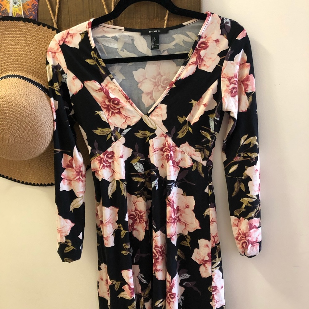 Cute dressy long sleeve floral dress